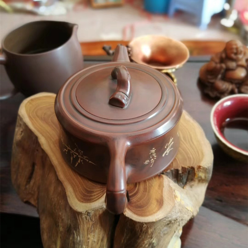 钦州坭兴陶有哪些特质？坭兴陶茶壶泡茶好不好？