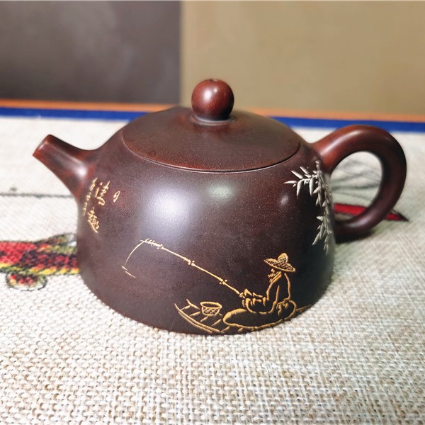 坭兴陶是发展文化竞争力的一个良好的载体